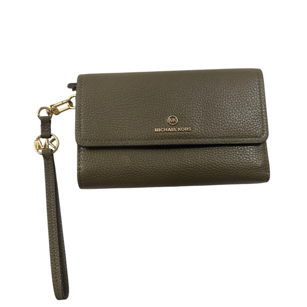 Michael Kors Jet Set Charm Large Flap Phone Wristlet in green